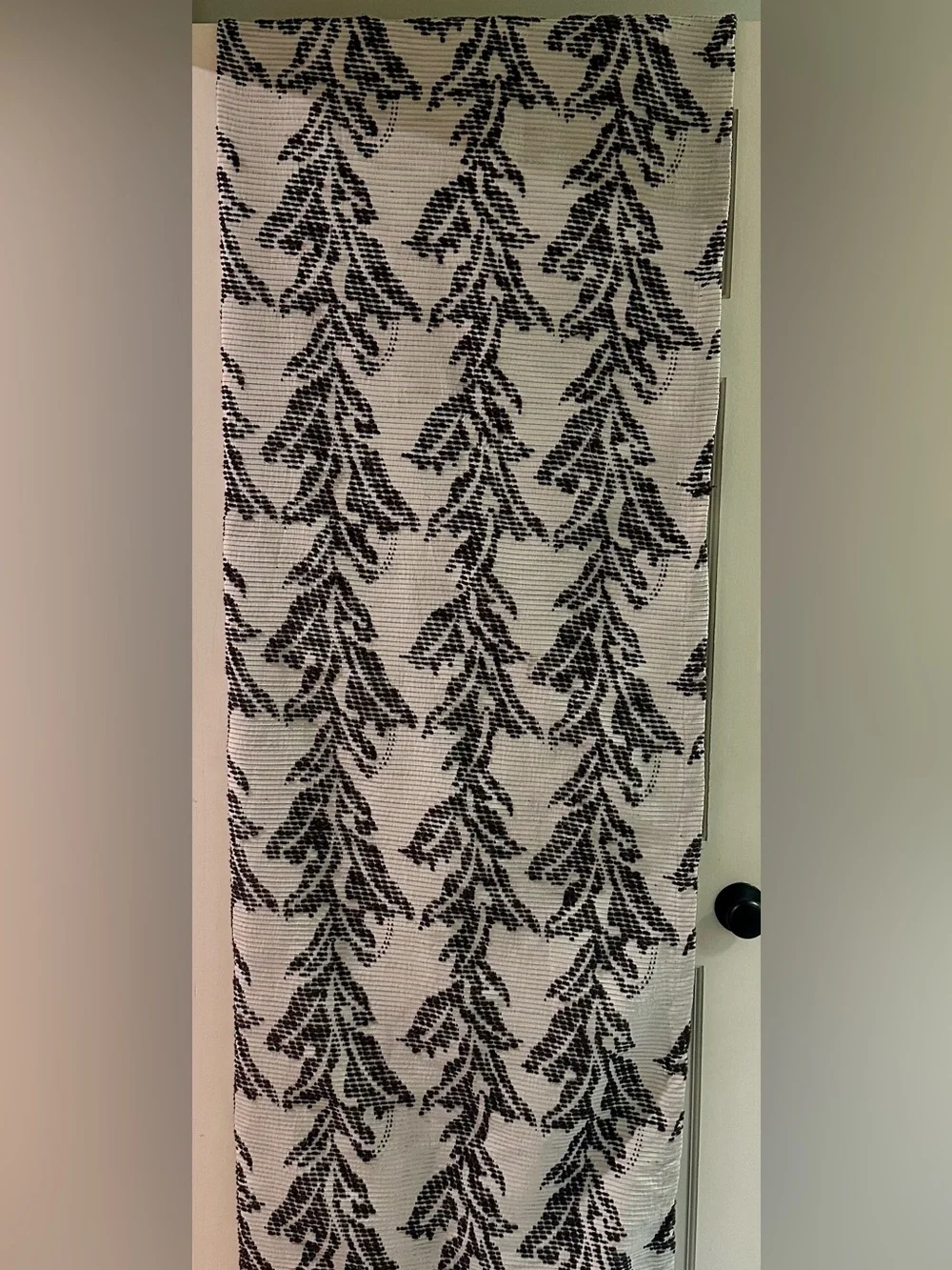 Opalhouse/Jungalow Limu Leaf Jaquard Light Filtering Curtain Panel 95”x50”